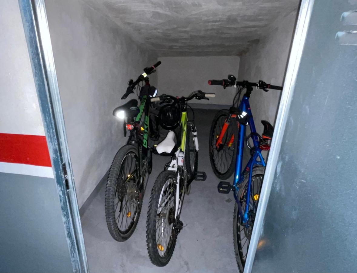 Estudio Centrico 1 Con Terraza Y Parking Privado Ourense Eksteriør bilde